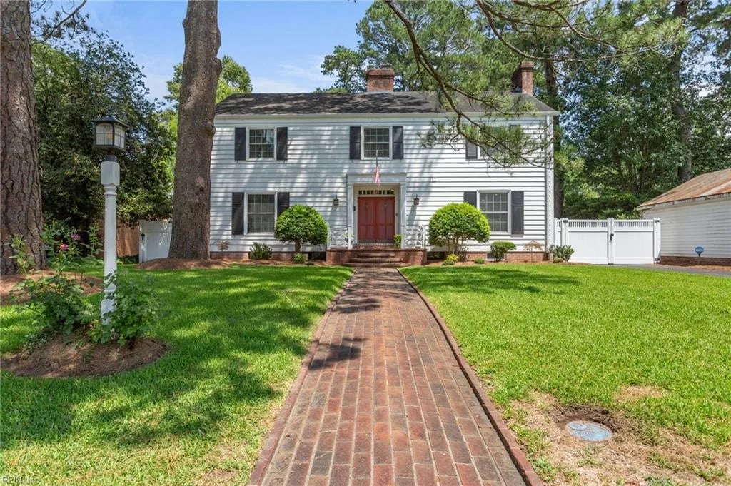 506 Dumville AVE, Suffolk — 5 bed Residential, 4,362 sqft