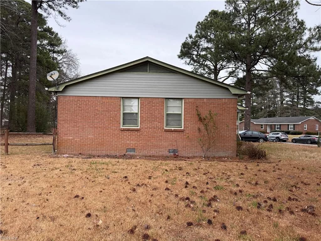 1109 Lakeview DR, PORTSMOUTH VA 23701 - Photo 4