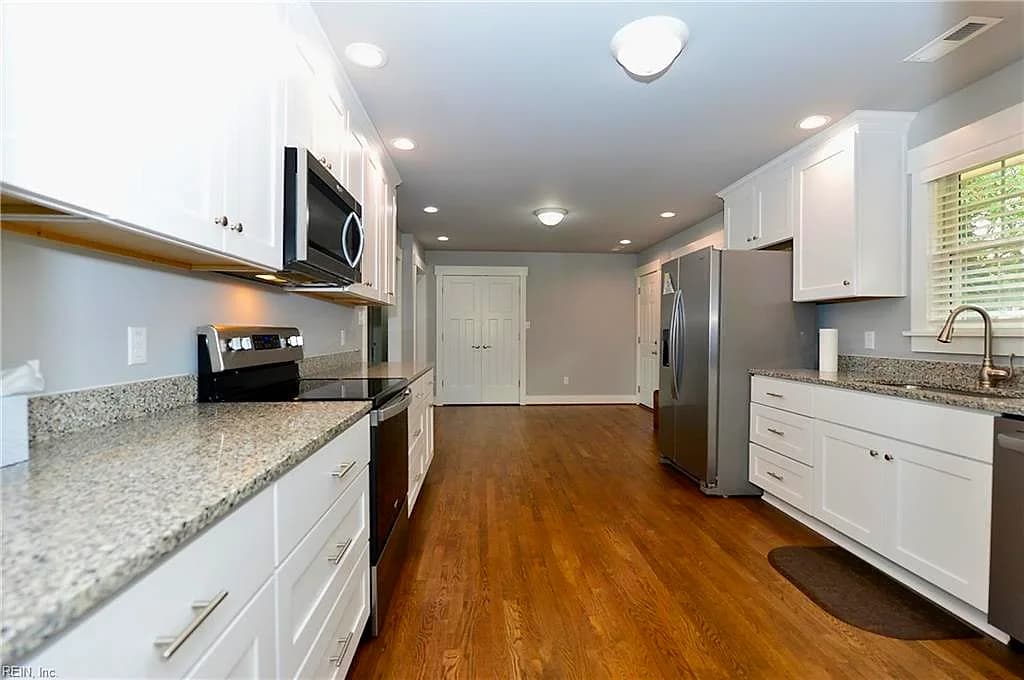 2309 Drum Creek RD, CHESAPEAKE VA 23321 - Photo 2