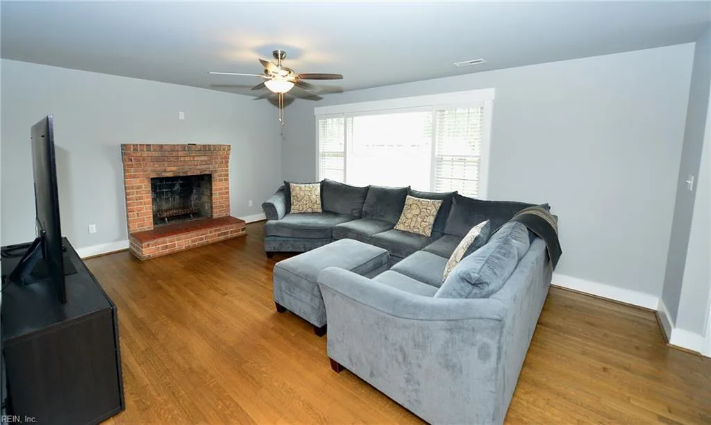 2309 Drum Creek RD, CHESAPEAKE VA 23321 - Photo 5
