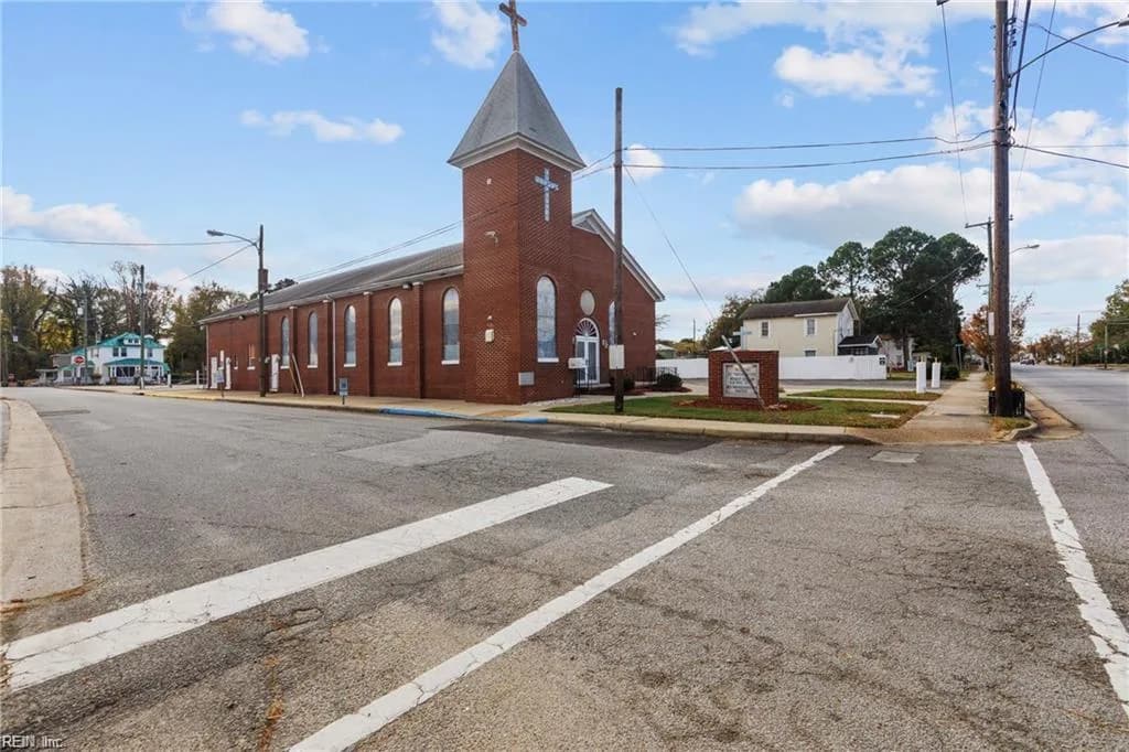 1613 Washington ST, SUFFOLK VA 23434 - Photo 5