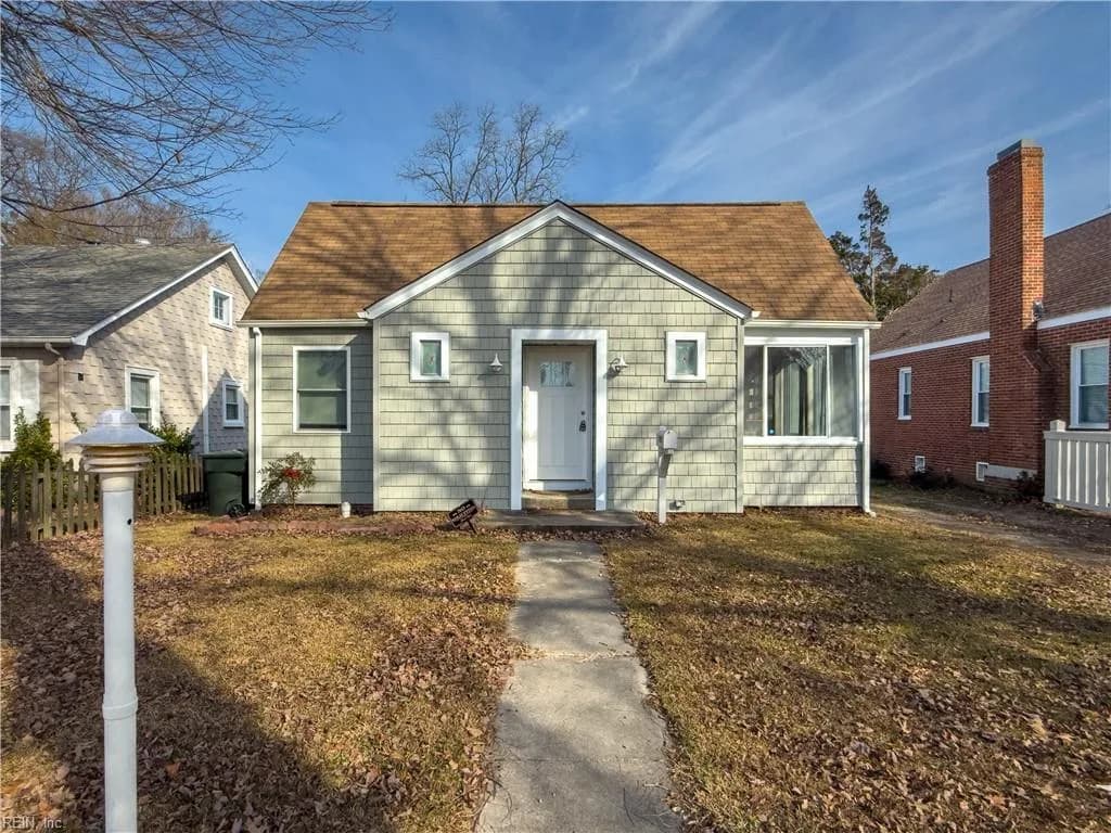 136 Chesterfield RD, HAMPTON VA 23661 - Photo 2