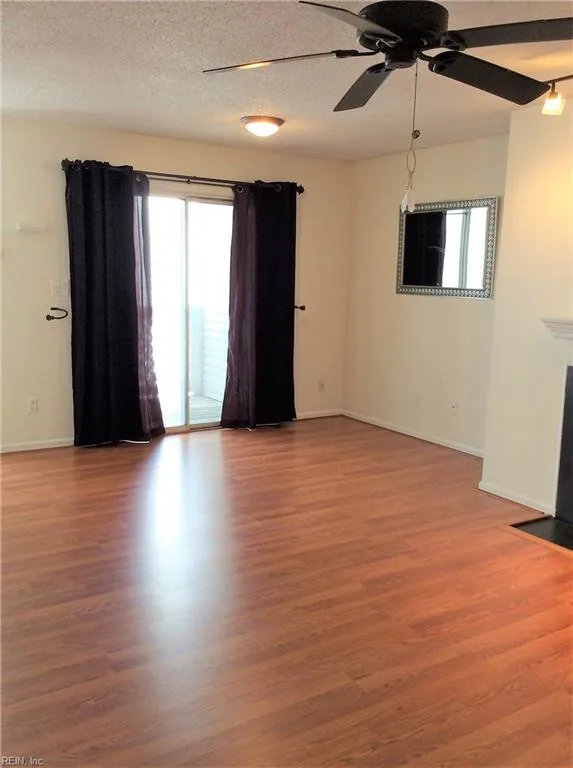 604 Shoreham CT #204, VIRGINIABEACH VA 23451 - Photo 4