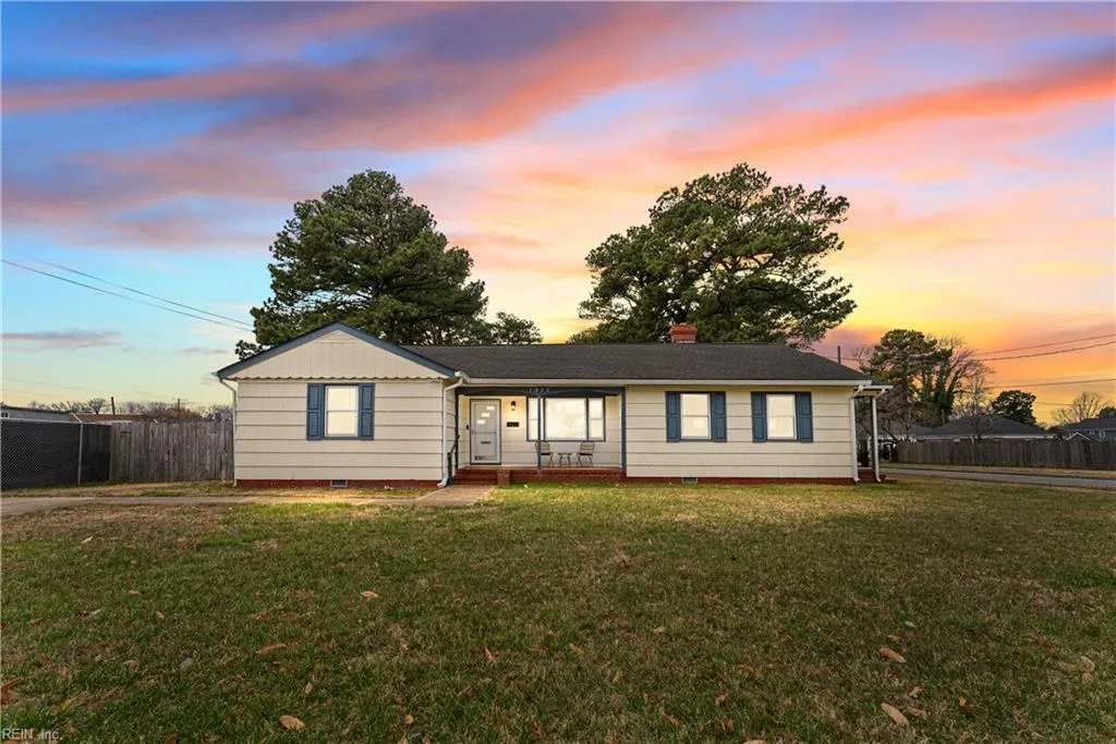 7923 Moose AVE, Norfolk — 3 bed Residential, 1,992 sqft