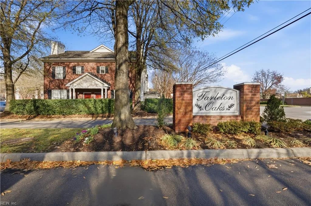 2128 Tarleton Oaks DR, Virginia Beach — 2 bed Residential, 1,396 sqft