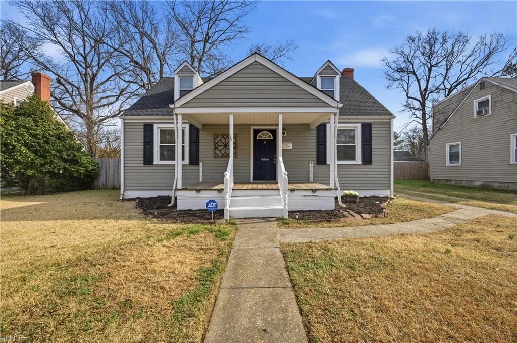 7704 Gloucester AVE, Norfolk — 5 bed Residential, 2,100 sqft