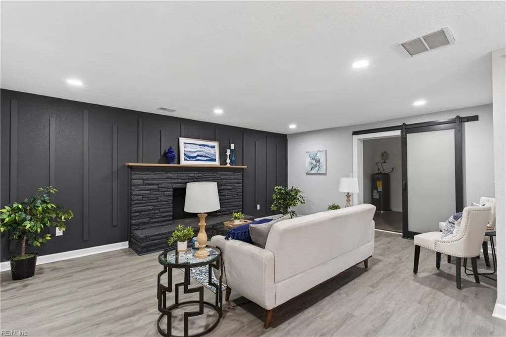 1057 Dune ST, Norfolk — 3 bed Residential, 2,200 sqft