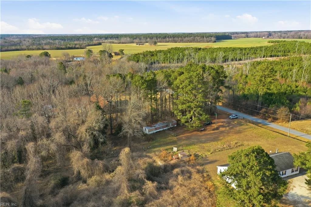 21118 Bethel RD, COURTLAND VA 23837 - Photo 4