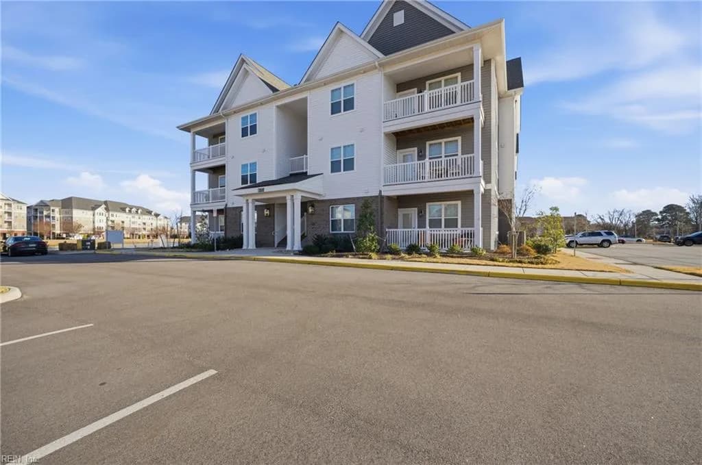 1509 Waitsel DR #204, CHESAPEAKE VA 23320 - Main photo