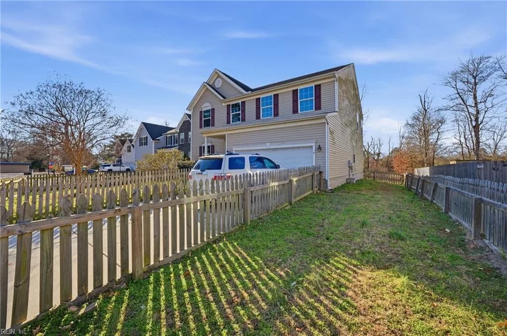 7 Mary Ann DR, HAMPTON VA 23666 - Photo 2