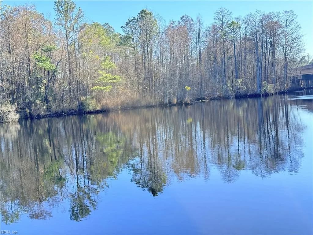 112 Station RD, CHESAPEAKE VA 23322 - Photo 5