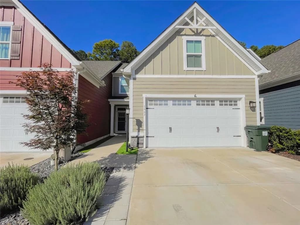 1907 Doubloon WAY, CHESAPEAKE VA 23323 - Photo 2