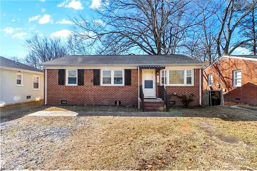 420 Thomas ST, FRANKLIN VA 23851 - Photo 3