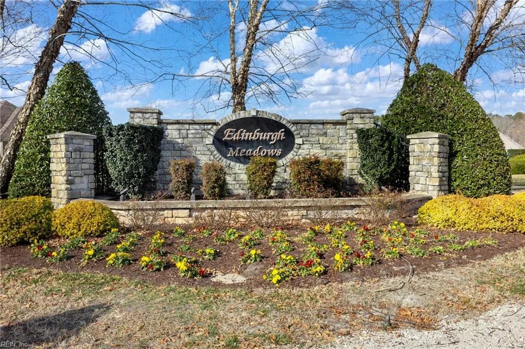 341 Scone Castle LOOP, CHESAPEAKE VA 23322