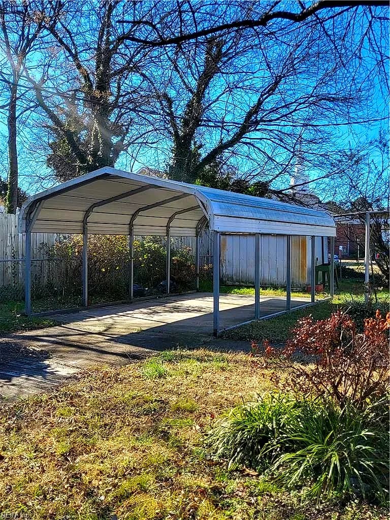 1210 34th ST, NEWPORTNEWS VA 23607 - Photo 5