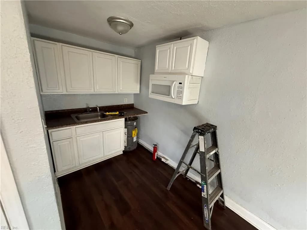 1510 Wilson RD #1, NORFOLK VA 23523 - Photo 4