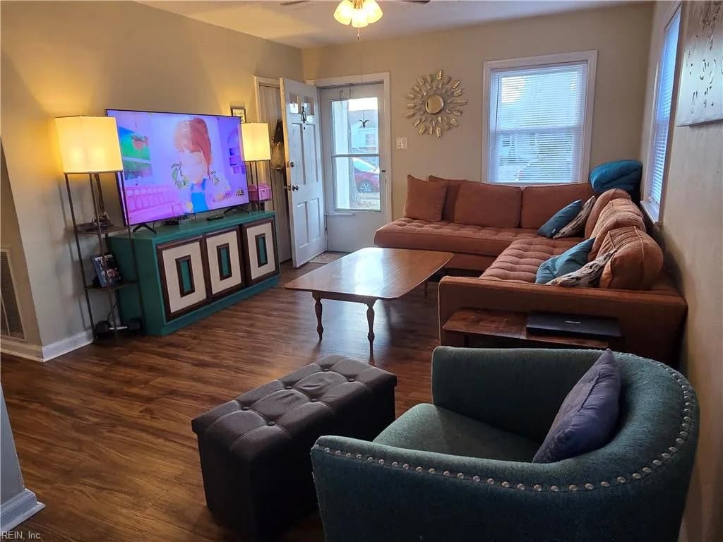 521 Hamilton AVE, PORTSMOUTH VA 23707 - Photo 4