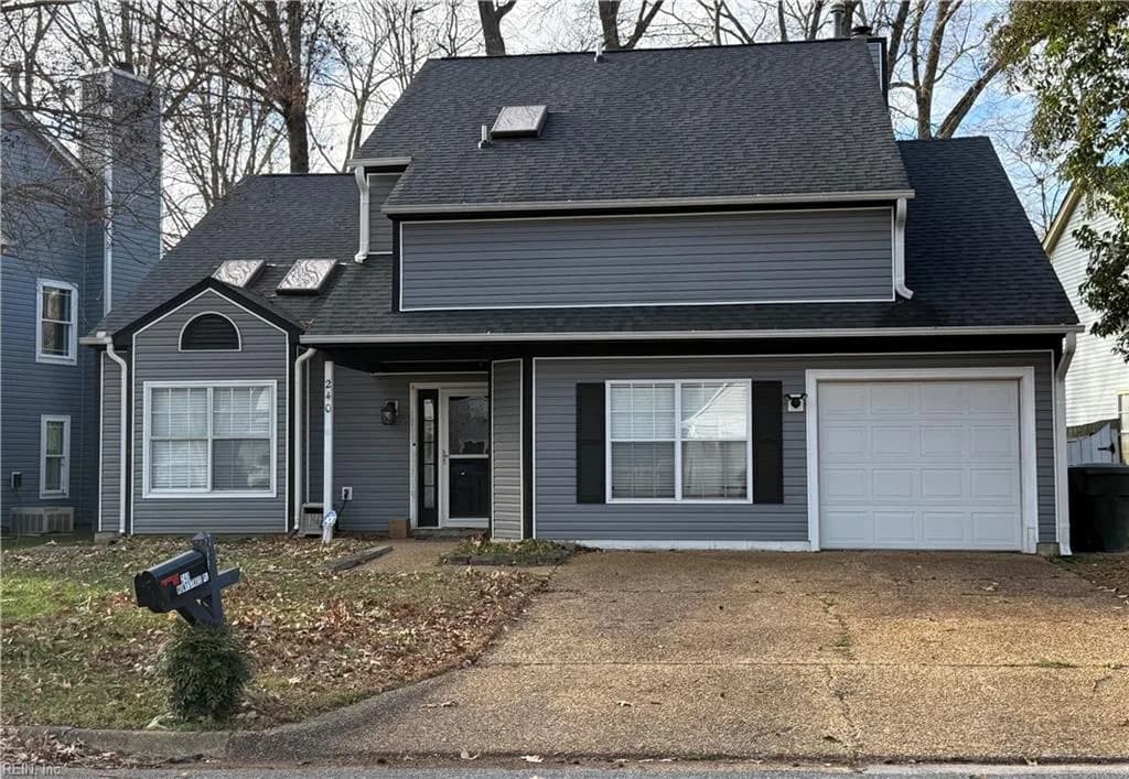 240 Huntstree PL, NEWPORTNEWS VA 23602 - Main photo