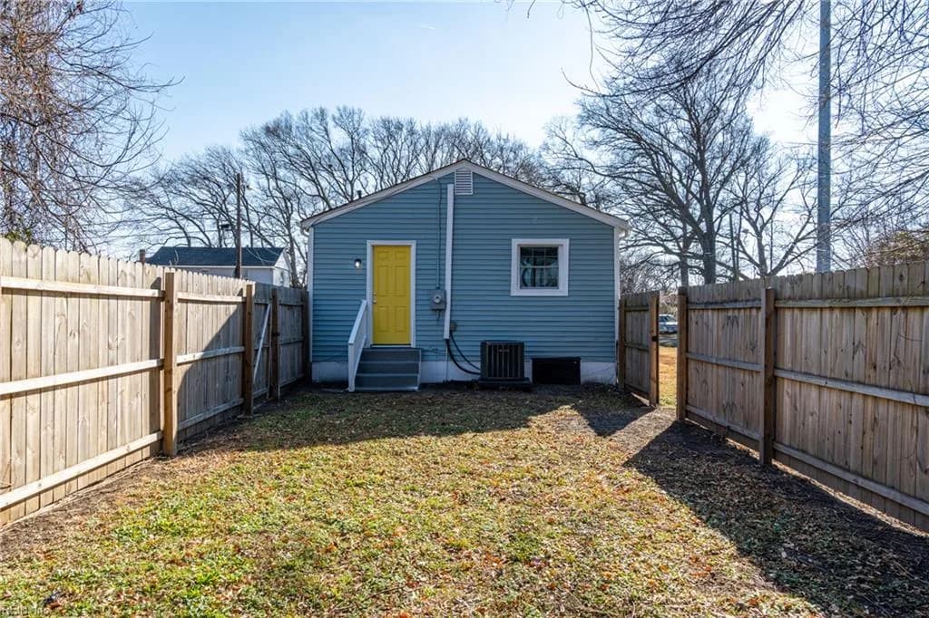 553 45th ST, NEWPORTNEWS VA 23607 - Photo 5