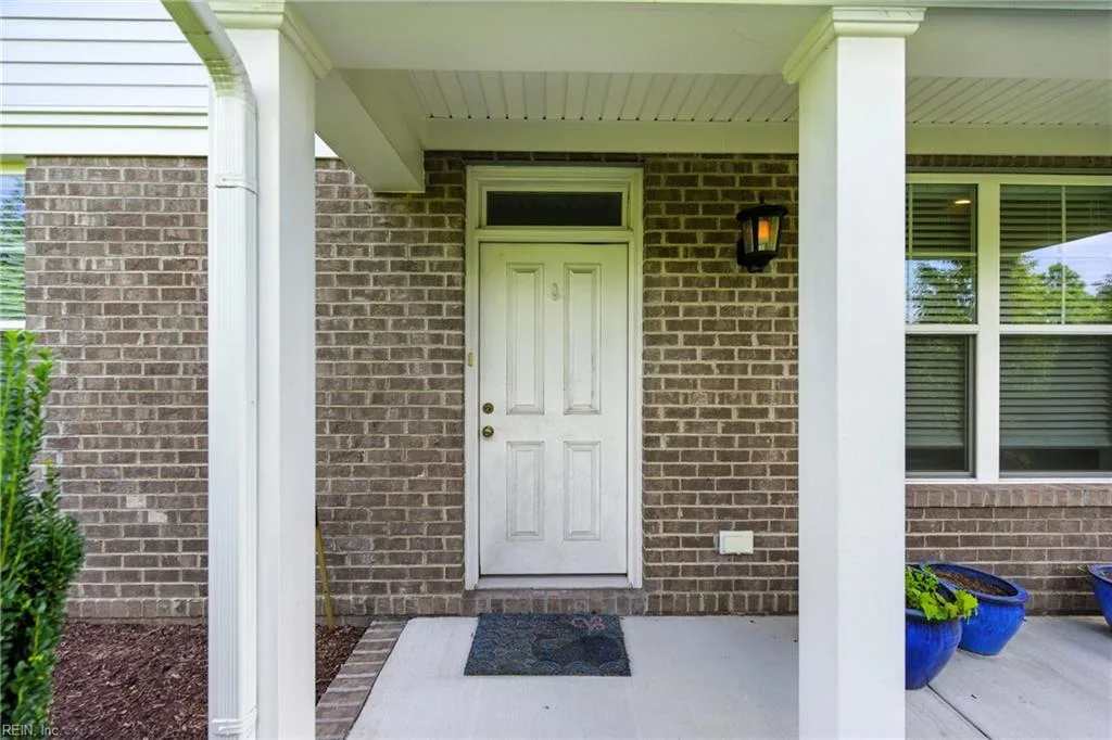 301 Sikeston LN, CHESAPEAKE VA 23322 - Photo 4
