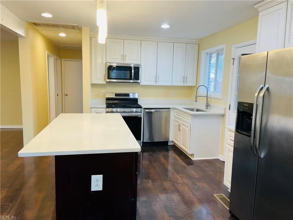 1511 Cavalier BLVD, PORTSMOUTH VA 23701 - Photo 4