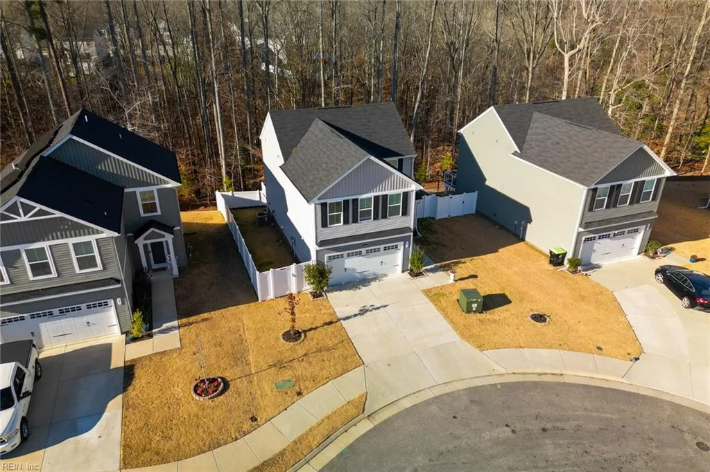 303 Lorraine DR, Williamsburg — 4 bed Residential, 1,940 sqft