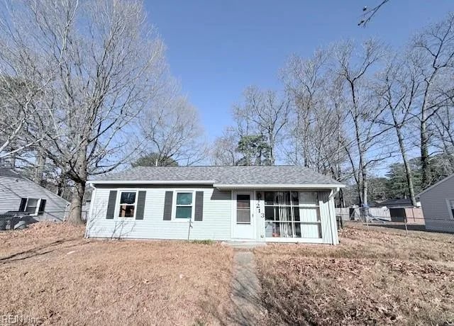 213 Shawen DR, Hampton — 2 bed Residential, 864 sqft