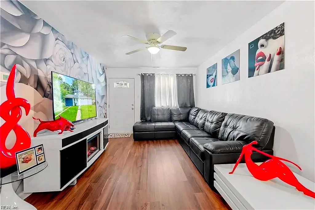 208 York DR, PORTSMOUTH VA 23702