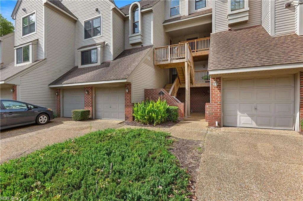 744 Rock Crest CT #303, Newport News — 2 bed Residential, 1,110 sqft