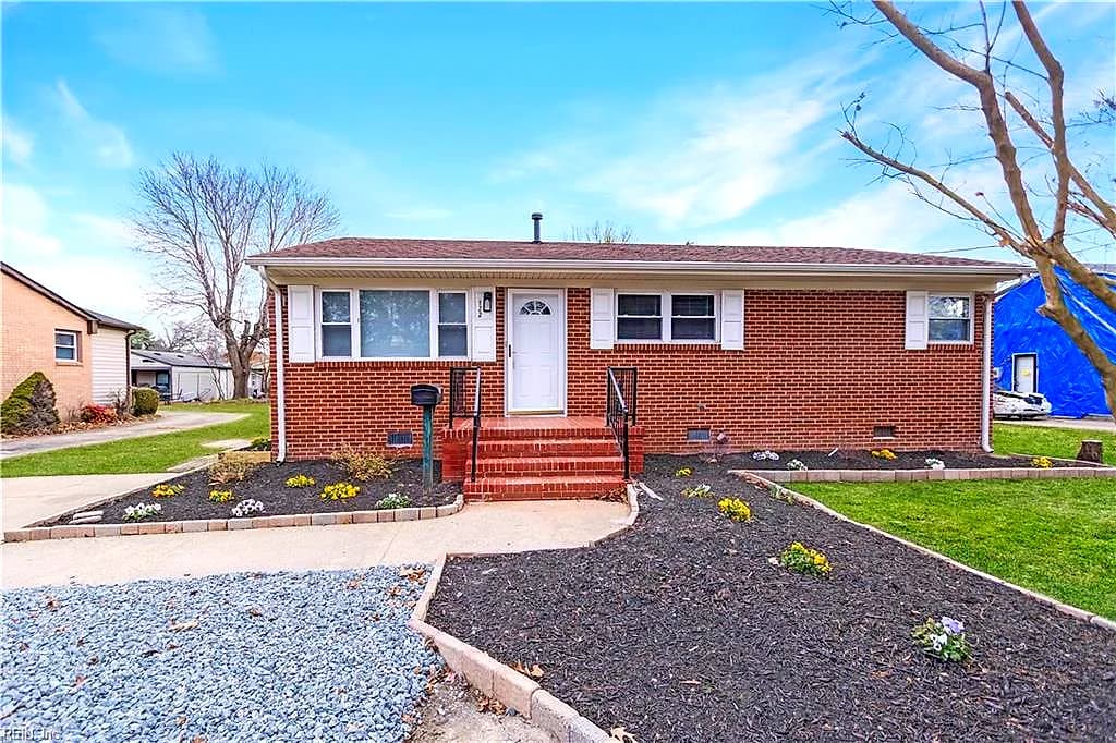 122 Big Bethel RD, HAMPTON VA 23666 - Main photo