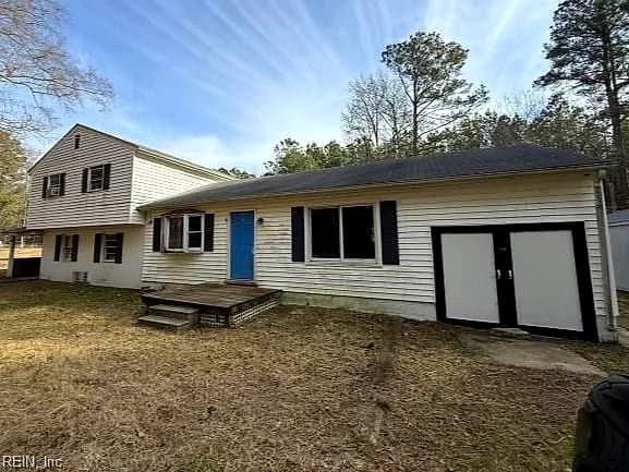 939 Coachpoint RD, HARTFIELD VA 23071 - Photo 2