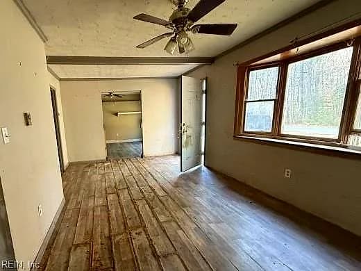 939 Coachpoint RD, HARTFIELD VA 23071 - Photo 3
