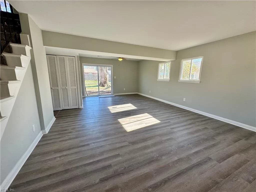 121 Fort Worth ST, HAMPTON VA 23669 - Photo 4