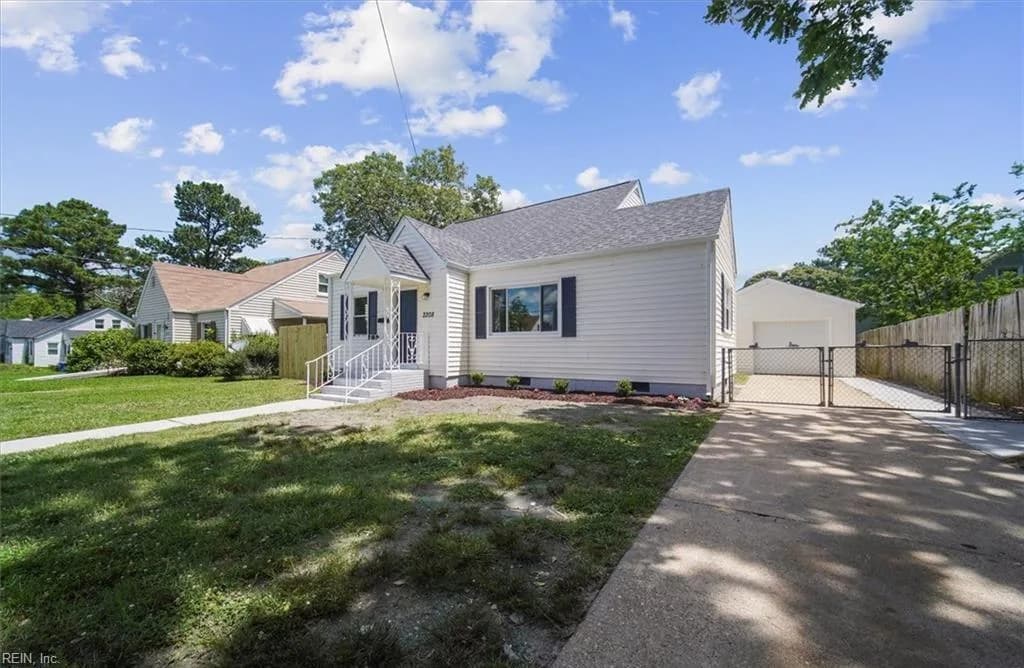 2208 Silbert RD, NORFOLK VA 23509 - Photo 2