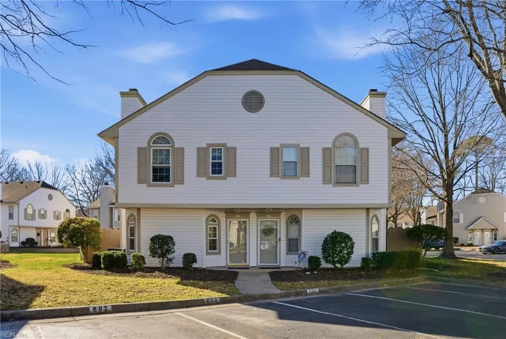 1645 Cottenham LN, VIRGINIA BEACH VA 23454 - Main photo