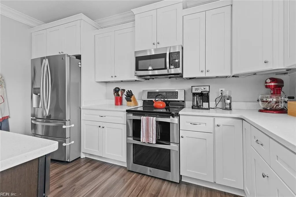2009 Parkview AVE, NORFOLK VA 23503 - Photo 5