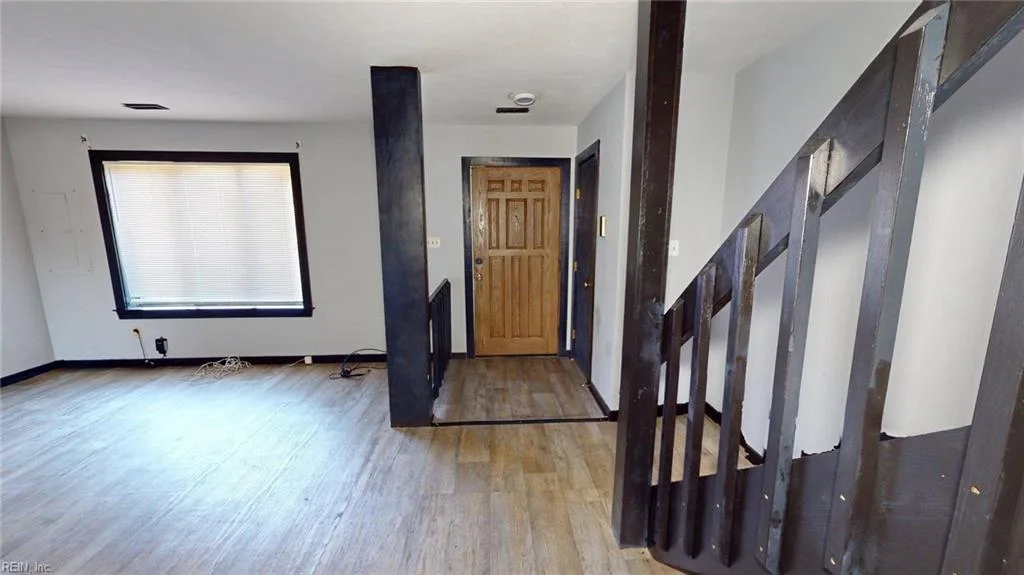 367 Bridgewater DR, NEWPORTNEWS VA 23603 - Photo 4