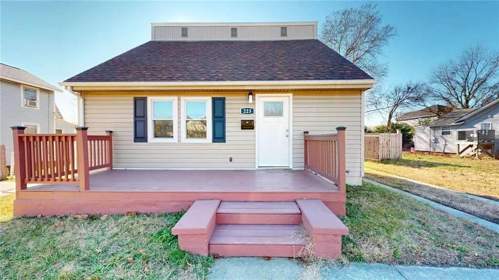 223 Sycamore AVE, NEWPORTNEWS VA 23607 - Main photo