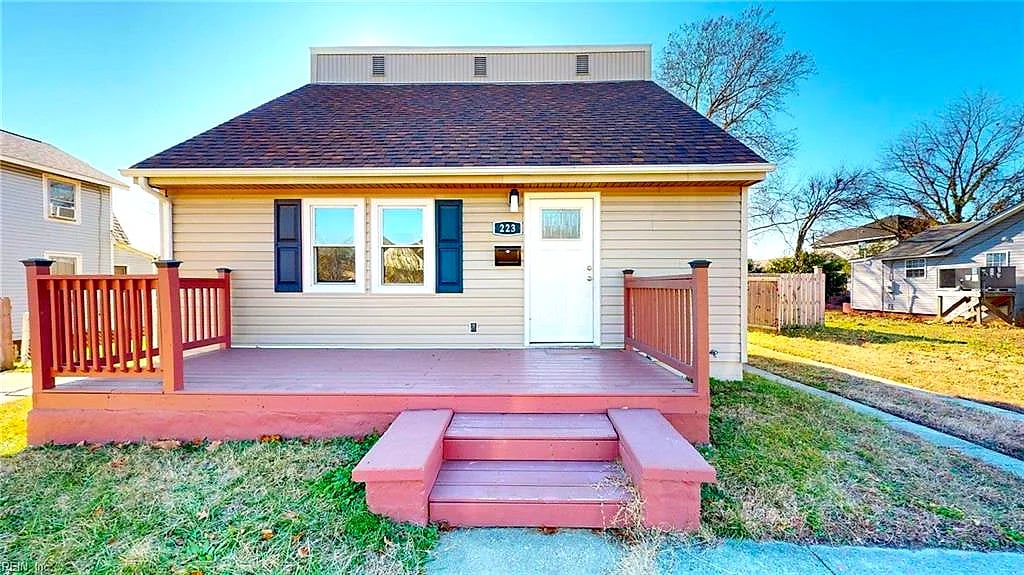 223 Sycamore AVE, Newport News — 4 bed Residential, 1,345 sqft