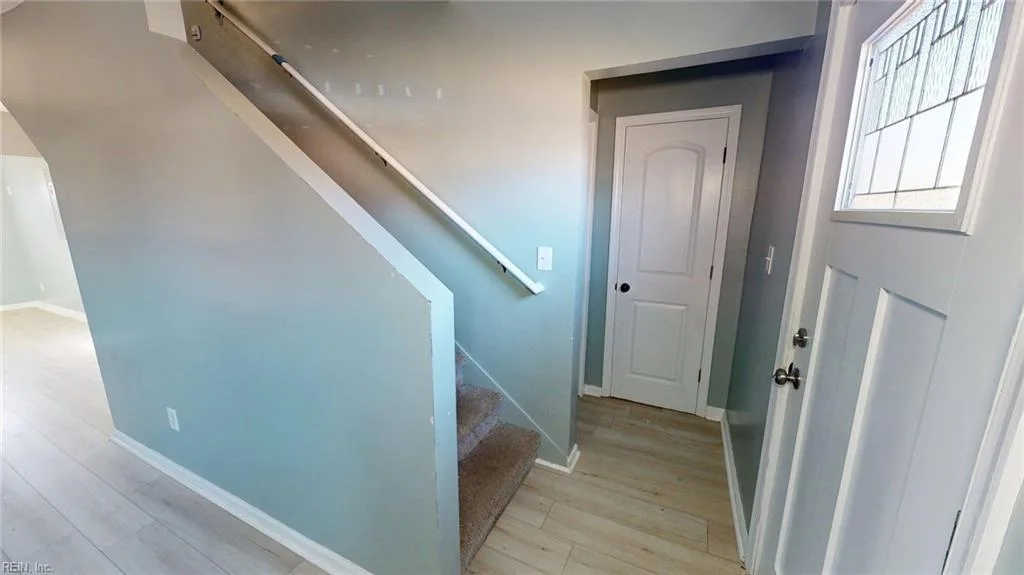 223 Sycamore AVE, NEWPORTNEWS VA 23607 - Photo 3