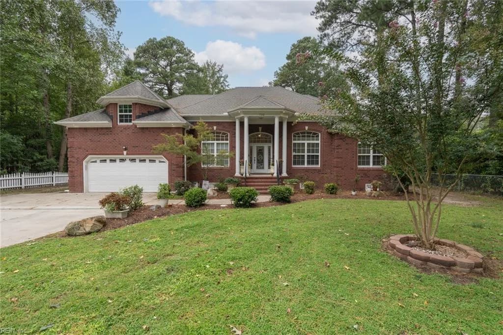 732 Washington DR, CHESAPEAKE VA 23322 - Photo 2