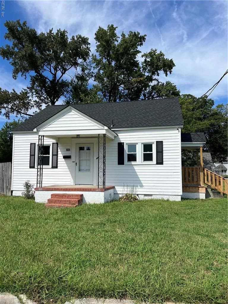 101 DAHLGREN AVE, PORTSMOUTH VA 23702 - Main photo