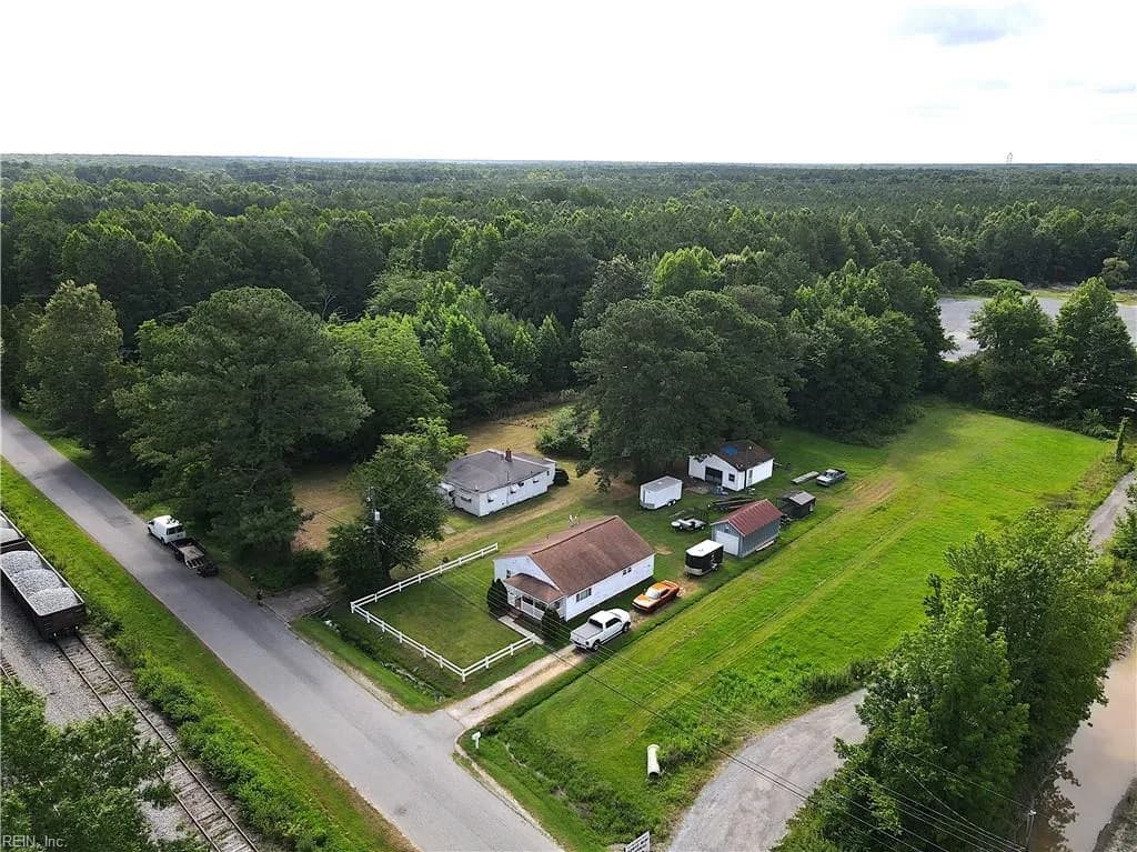 127 Philhower DR, SUFFOLK VA 23434 - Photo 3
