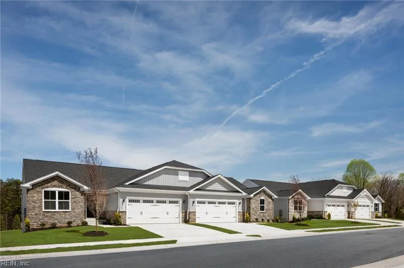 330 Medley LN, Suffolk — 3 bed Residential, 1,343 sqft