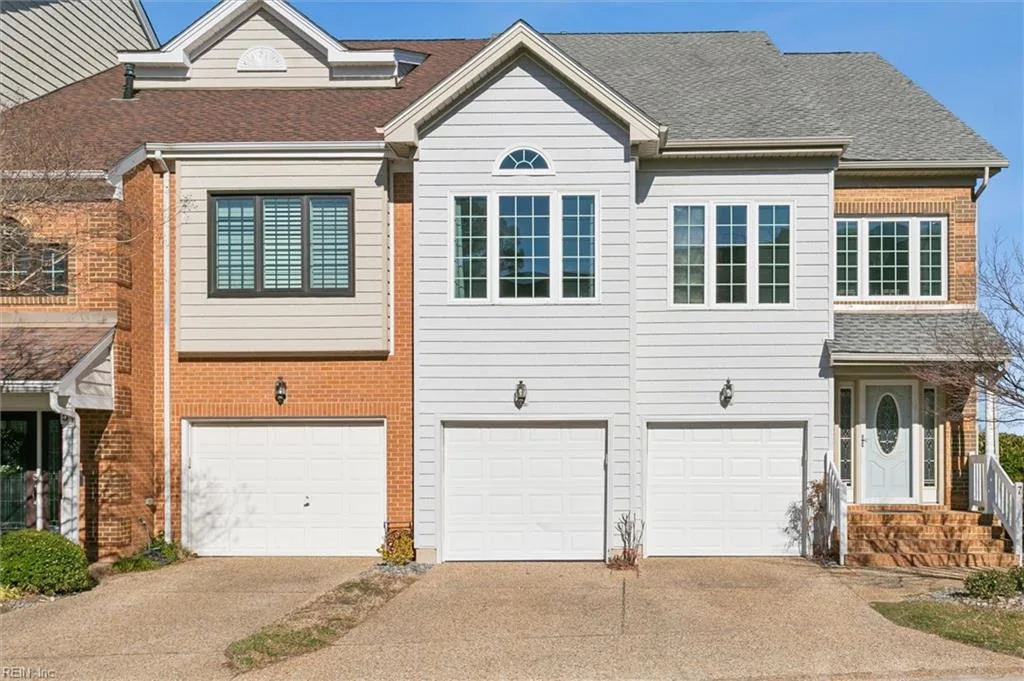 7 Mizzen CIR, Hampton — 3 bed Residential, 2,576 sqft