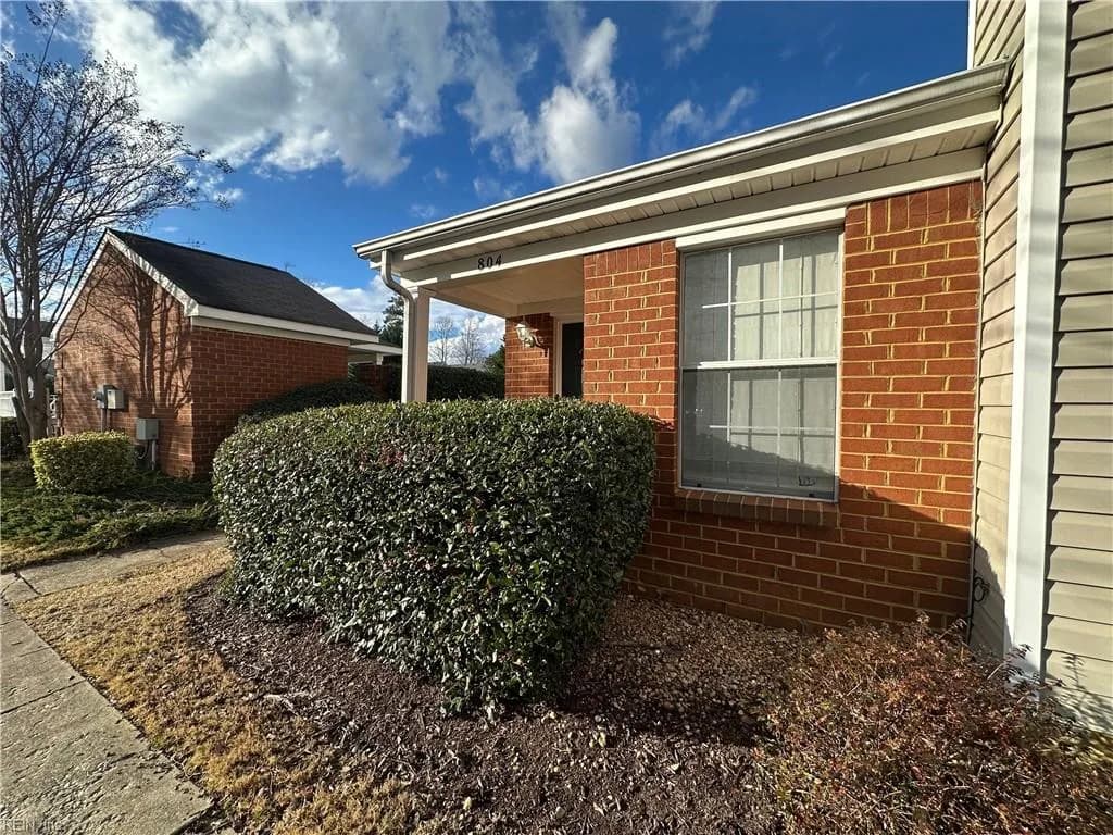 804 Westgate CIR, WILLIAMSBURG VA 23185 - Photo 2