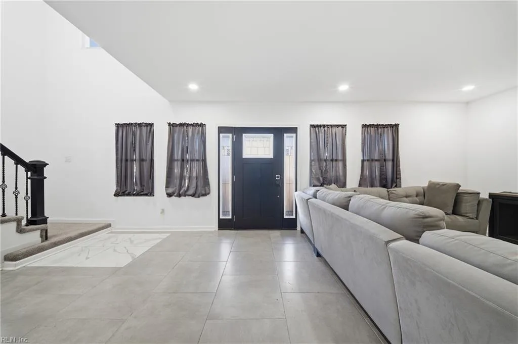 845 N King ST, HAMPTON VA 23669 - Photo 4
