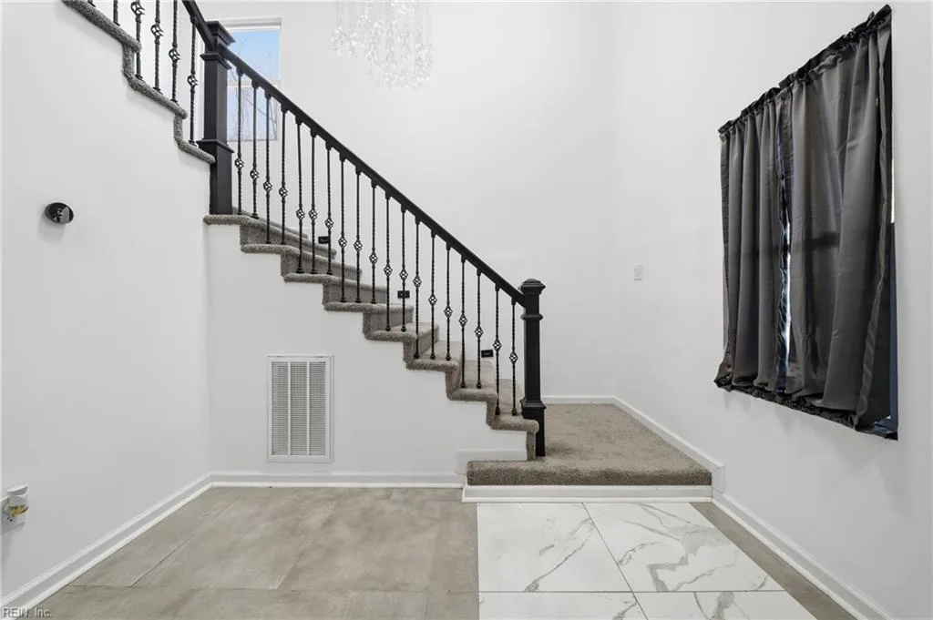 845 N King ST, HAMPTON VA 23669 - Photo 5