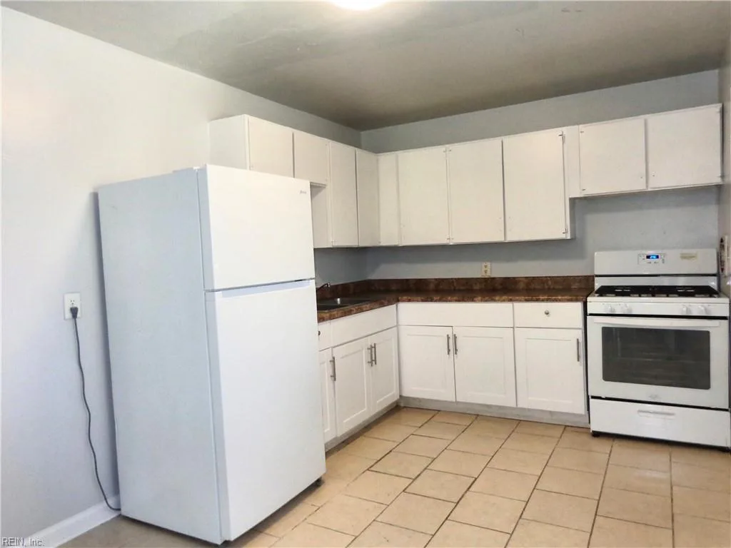1625 W Pembroke AVE #7, HAMPTON VA 23661 - Photo 3