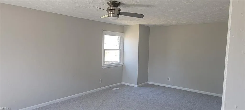 1832 Roanoke AVE, NEWPORTNEWS VA 23607 - Photo 3
